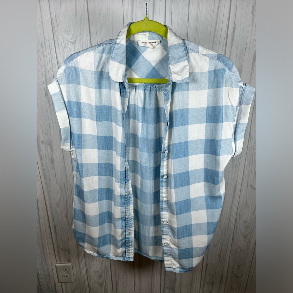 BeachLunchLounge Women's Plaid Rayon Button Up Shirt Hi-Low Hem Size S